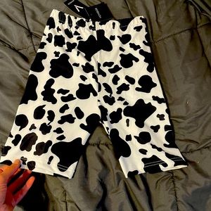 Cowprint biker shorts
